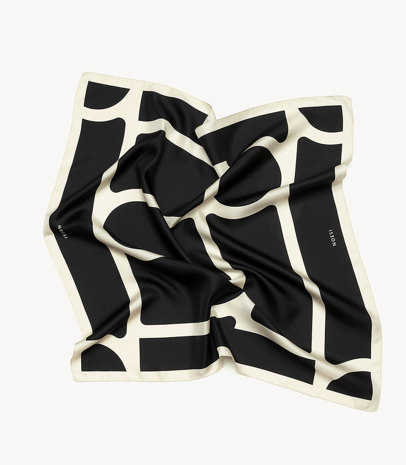 Foulard – Noir et ivoire avec motifs audacieux
